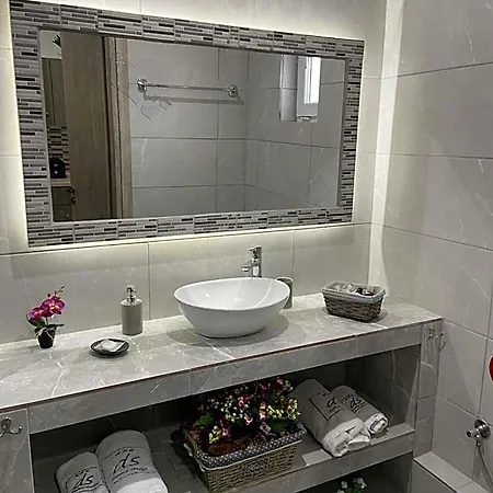 Daphne Hotel Plános